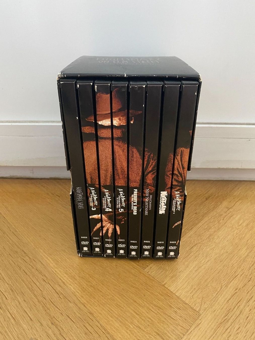 Tutti i DVDs: THE NIGHTMARE ON ELM STREET COLLECTION – Usato da Interlaken venduto da p-real 1