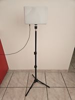 Lampe LED d’ambiance sur trépied – Très bon état