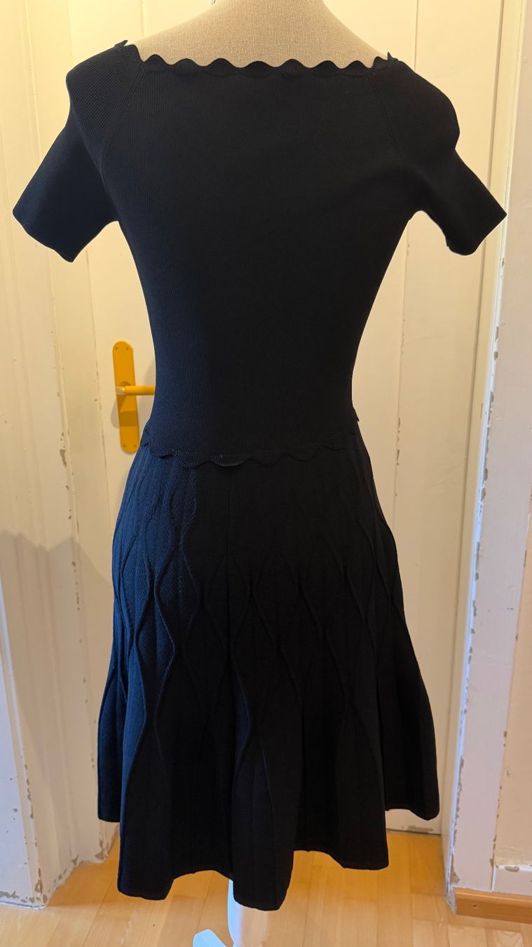Sandro Vestiti: Sehr schönes Kleid von Sandro – Usato da Schaffhausen venduto da _queen_c 3
