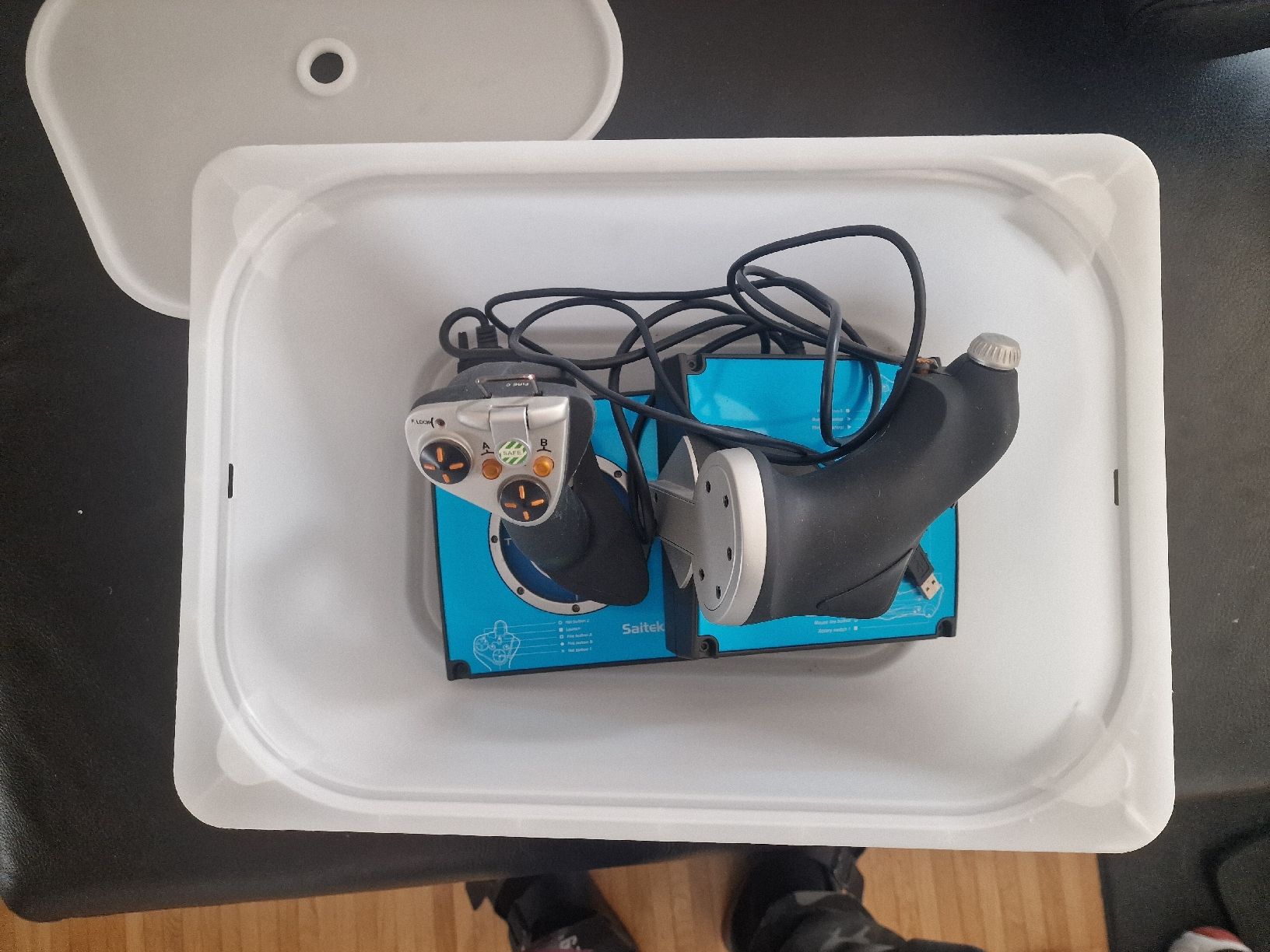 Saitek Controller: Saitek X45 Digital Joystick & Drosselklappe Flugsimulator  – Gebraucht aus Fehraltorf von  5