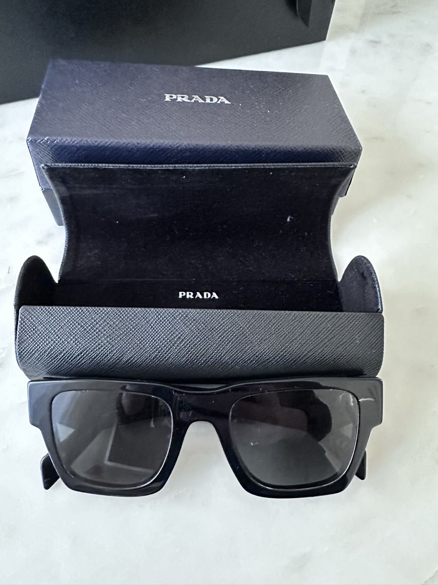 Prada Occhiali & Lenti: Original PRADA Sonnenbrille, Schwarz – Usato da Frick venduto da Soleil4658