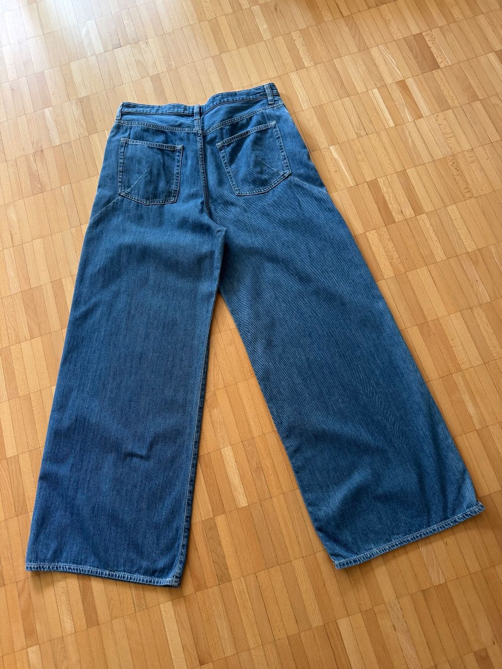 Cos Jeans: COS Jeans – Usato da Reinach BL venduto da Furyrenggli 1