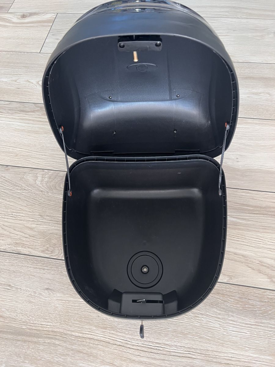 Topcases: Tope Case S-Line – D'occasion à Biel/Bienne par ricardito8 1