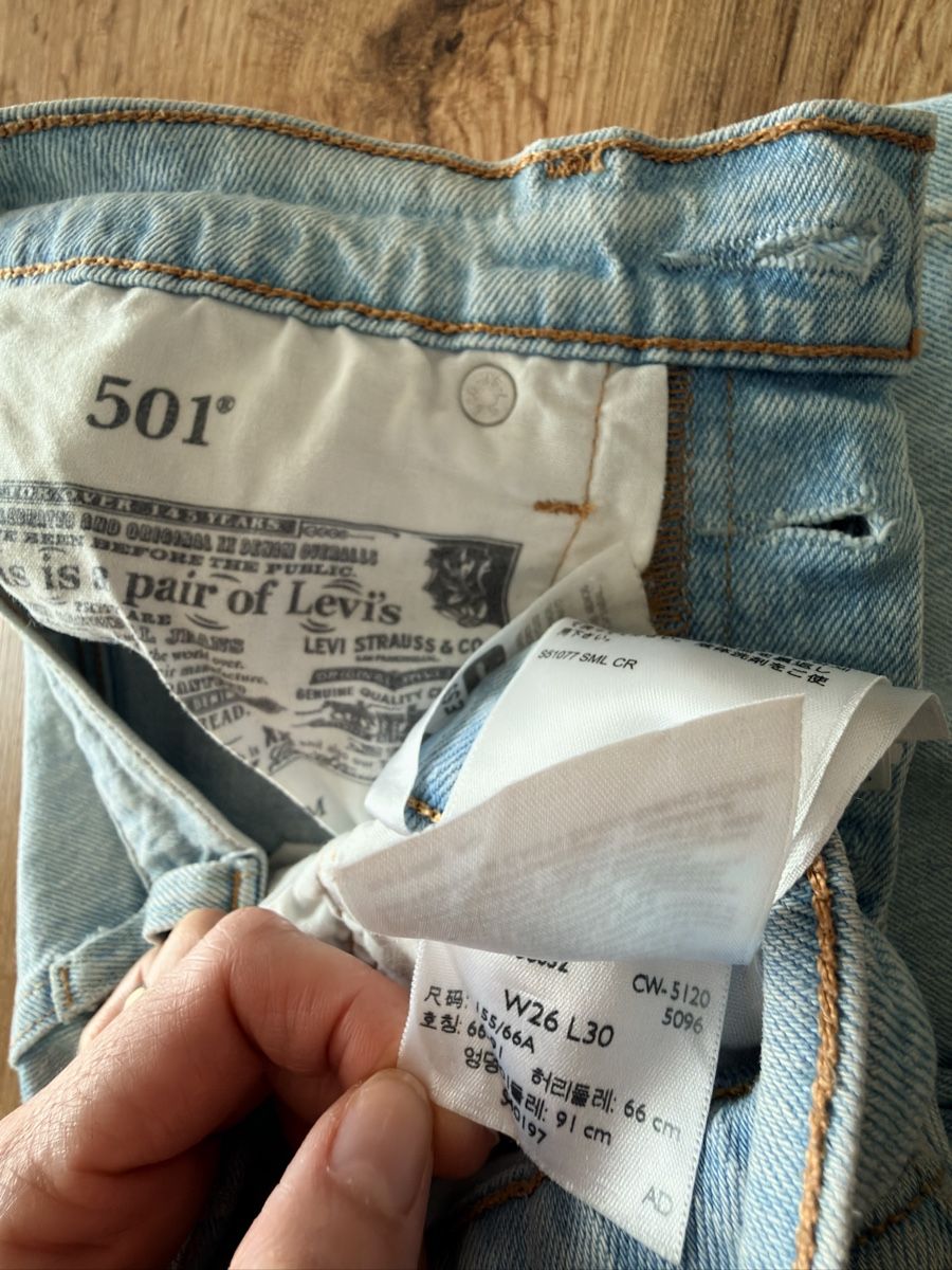 Levi's Jeans: Levis 501 Jeans, hellblau, Gr. 26/30 – Usato da Urdorf venduto da fairfashion 5