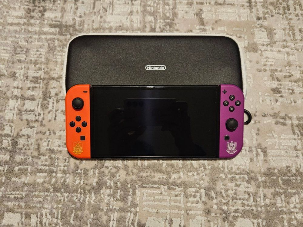 Nintendo Switch OLED Pokémon Karmesin & Purpur Edition Kaufen auf