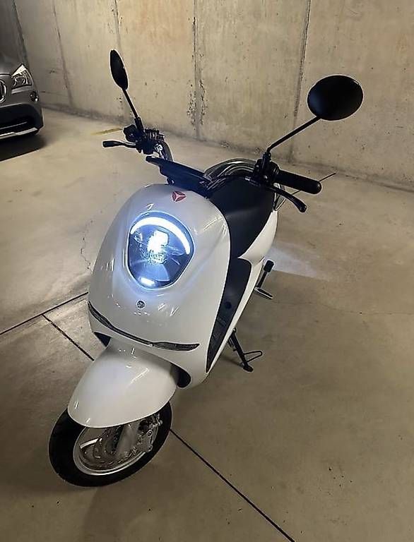 Scooters: Yadea C-Umi – D'occasion à schwerzenbach par Sendmail50 2