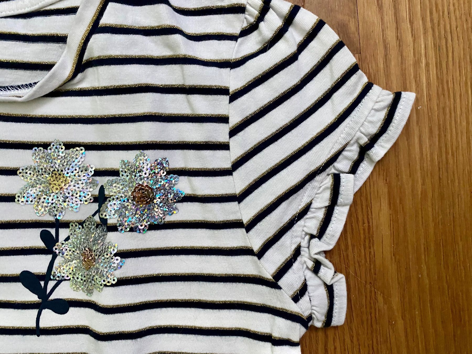 Camicette, T-shirt & Top: schönes T-Shirt Gr. 134 – Usato da Buchrain venduto da Sunny026 1