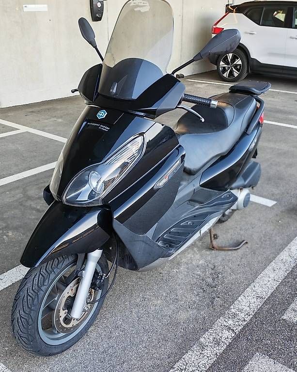 Piaggio Scooter: Piaggio X7 250, frisch ab MFK – Usato da St.Gallen venduto da FFXS5.0 1