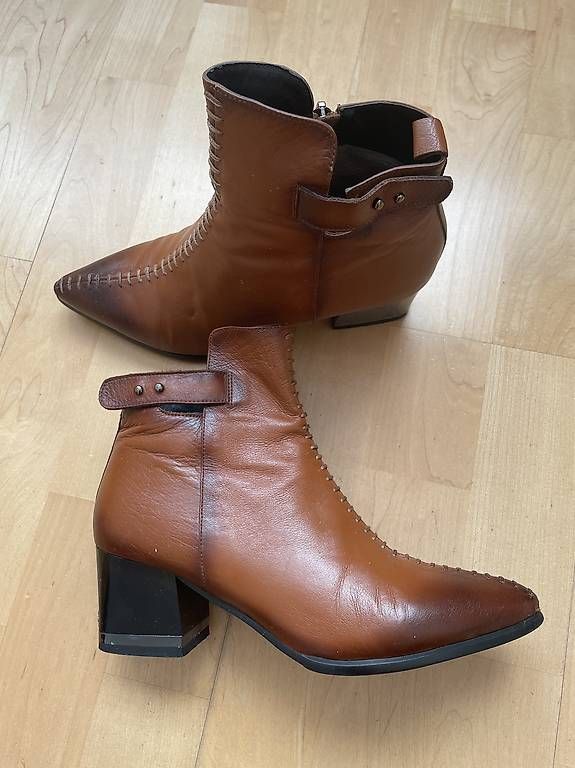 Scarpe da donna: Exklusive Leder-Stiefeletten – Usato da Brunnen venduto da rot005 1