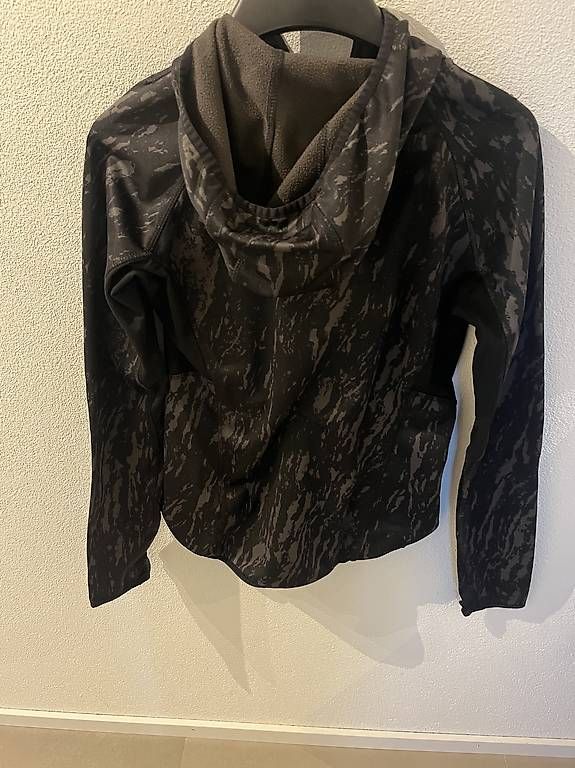 Jacken: H&M Sports Jacket – Gebraucht aus Zürich von mik_7hwr 1