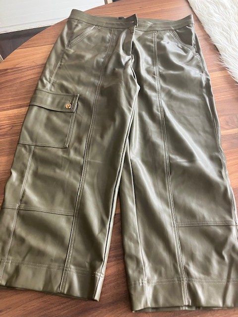 Pantaloni: lederhose oliv gr. 46 – Usato da Schwarzenberg LU venduto da kindler007 1