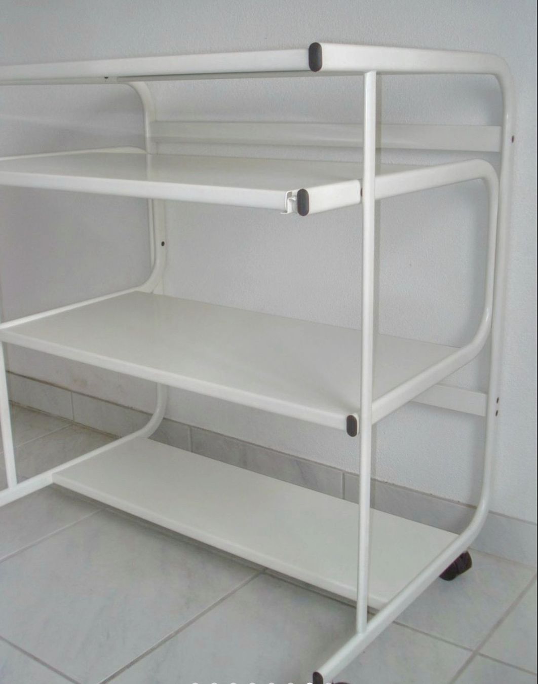 Scrivanie: Computer-Tisch / Drucker-Tisch / Rollgestell, Metall, weiss – Usato da Oberengstringen venduto da Pepper6 3