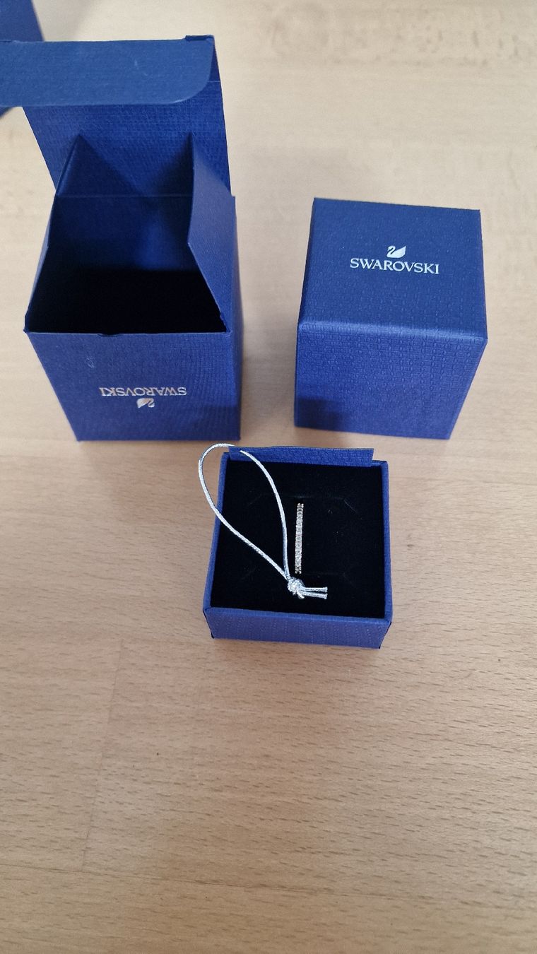 Swarovski Bagues: Swarovski Ring gold Grösse 52 – D'occasion à Eisten par _saskiia_