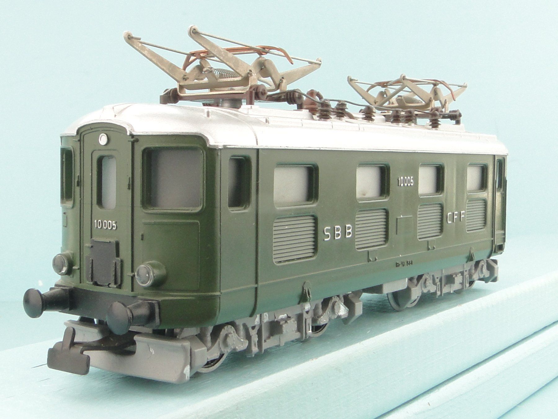 Kleinbahn Modellini di ferrovie: Kleinbahn H0 SBB Re 4/4, defekt – Difettoso da Bülach venduto da cann11 1