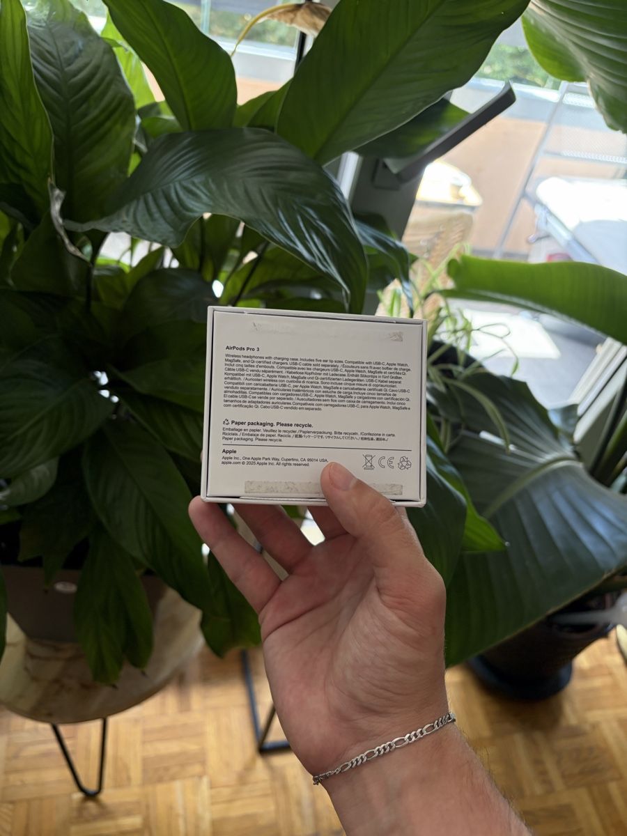 Apple Cuffie: Airpods 3 Pro Neuf – Nuovo (secondo la descrizione) da Meyrin venduto da silencator 1