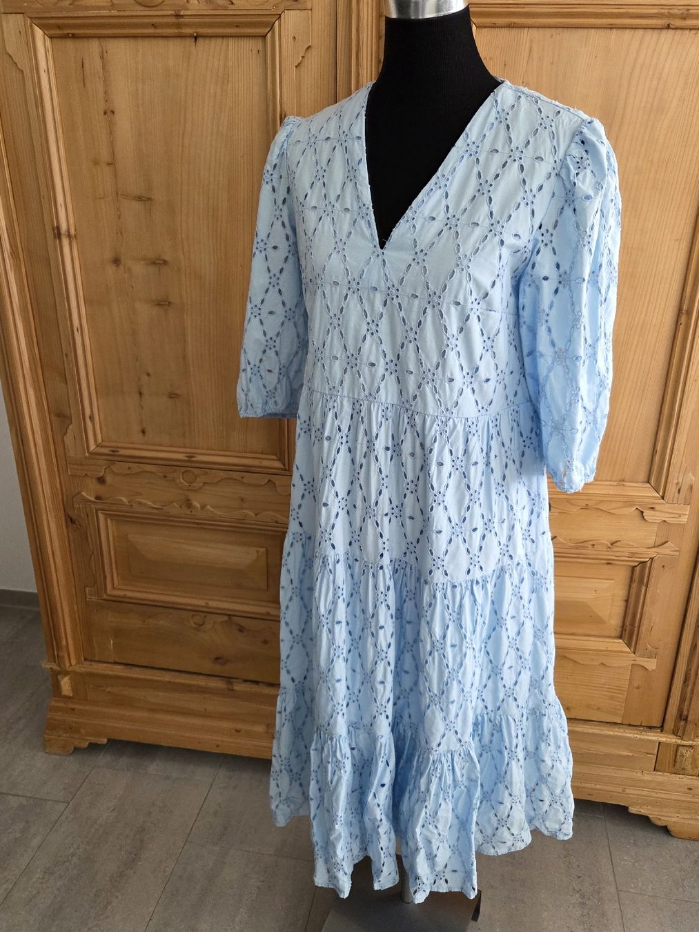 Vestiti: schönes Maxikleid, Kleid – Nuovo (secondo la descrizione) da Wiesendangen venduto da Sinhuk 1