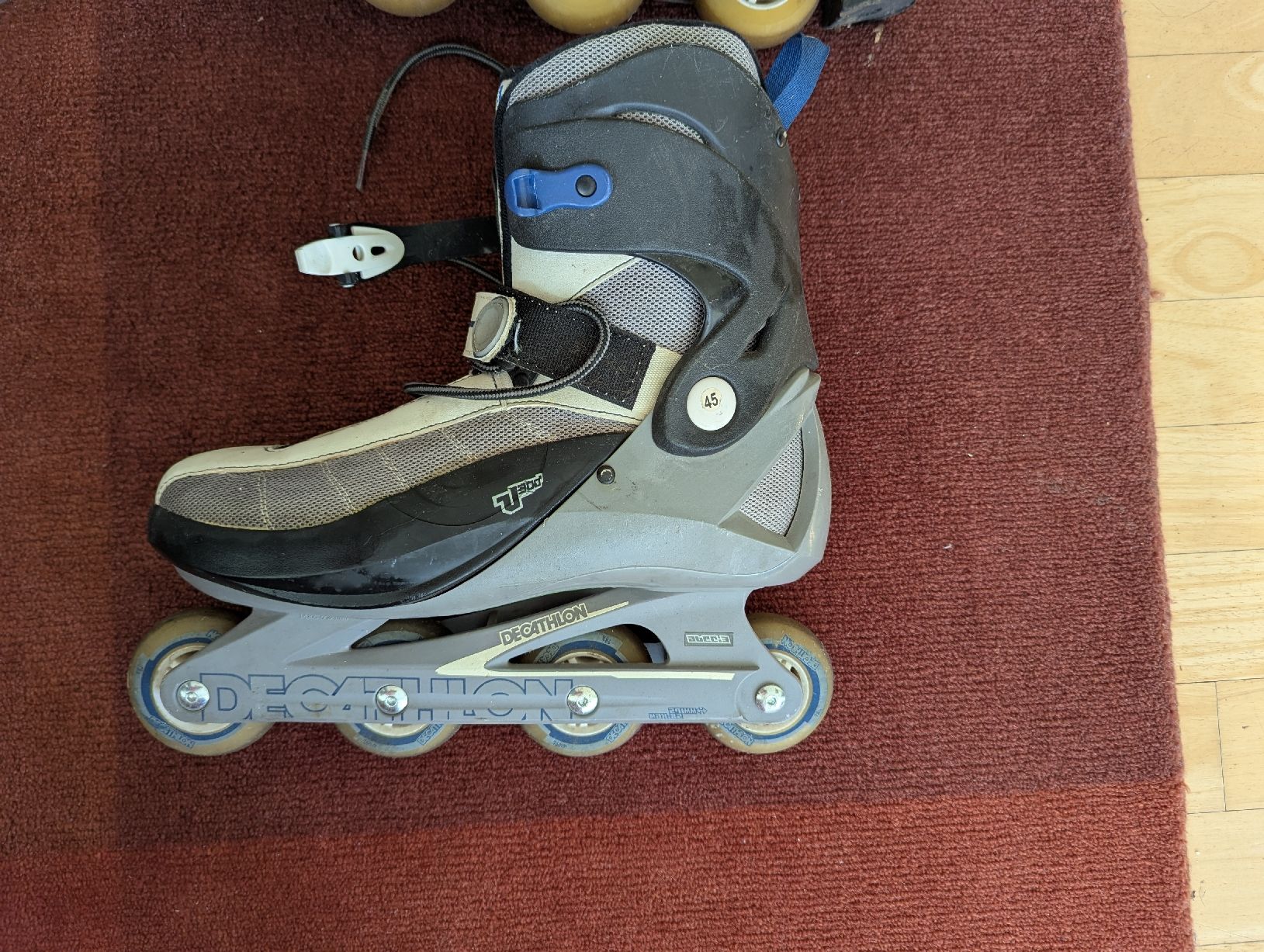 Decathlon Inline-Skating & Rollschuhe: Decathlon T'Fit Inline-Skates Roller Gr. 45 – Gebraucht aus Baden von vongillus 1