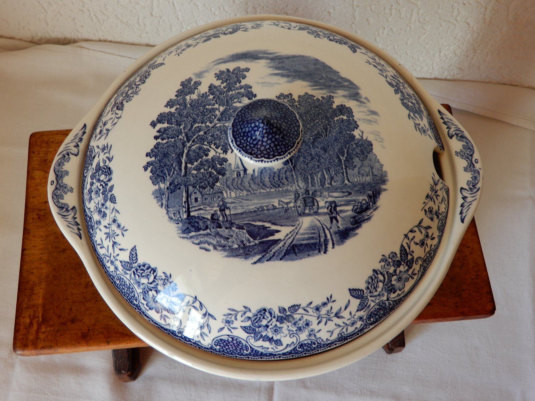 Johnson Brothers Ciotole: Suppenterrine Royal Tudor Ware Old England - Barker Bros – Usato da Senèdes venduto da tintinette43 1