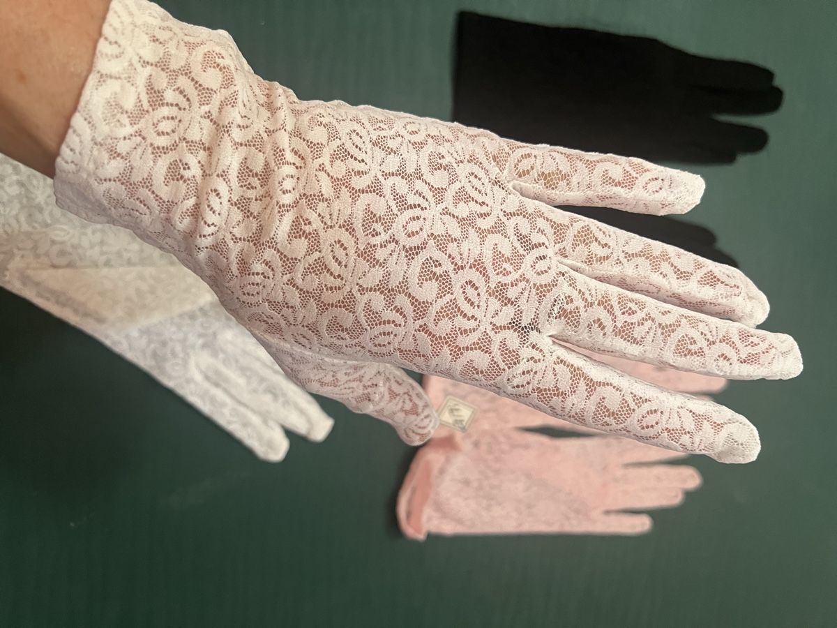 Abbigliamento: Spitzenhandschuhe weiss/ schwarz oder Rosa (1Size) – Nuovo e nell'imballaggio originale da Basel venduto da bellespirit 4