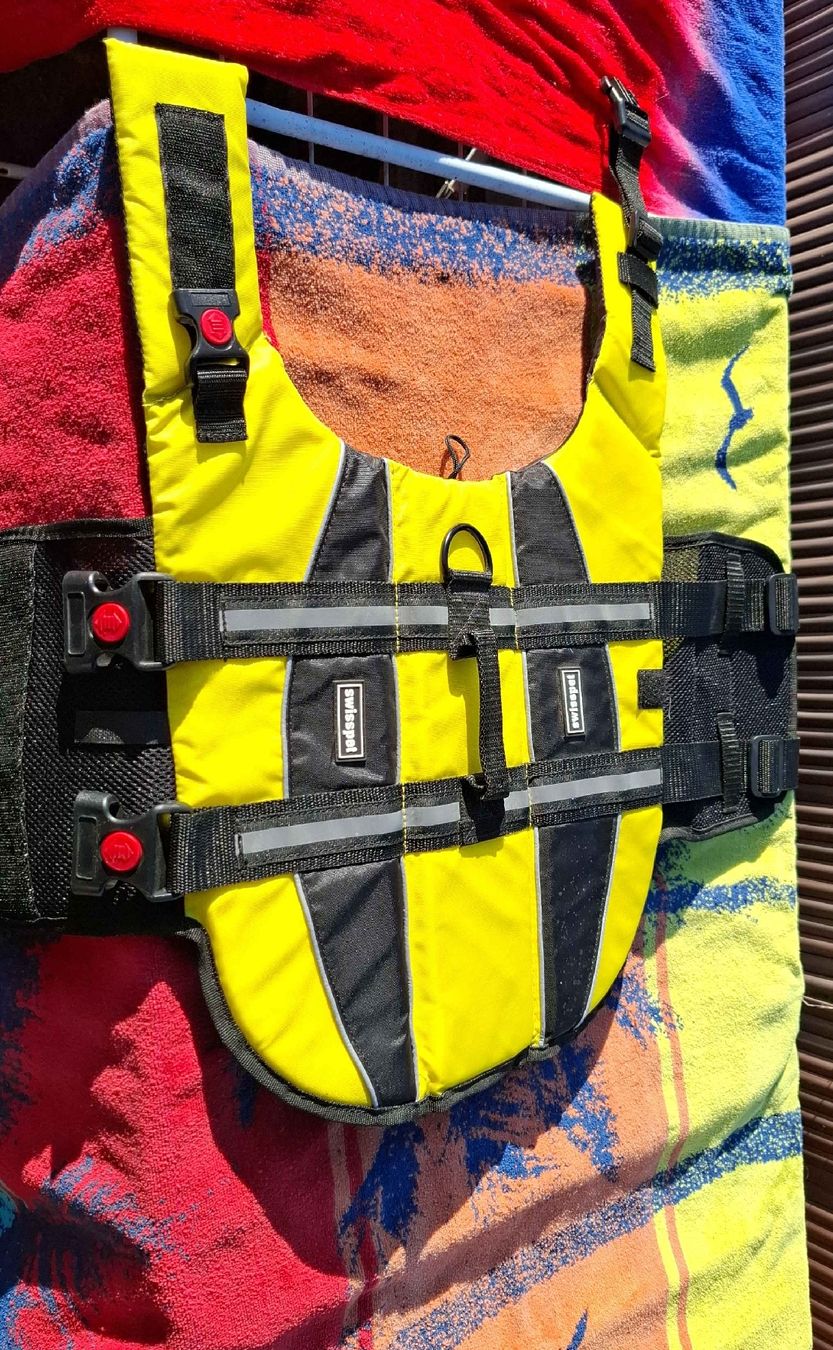 Swisspet Schwimmwesten: Schwimmweste Hund Gelb/Schwarz Grösse M – Neu (gemäss Beschreibung) aus Kallnach von Saratoga03