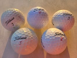 5 Golfbälle Titleist teils ProV1 * Golf Ball Golfsport *