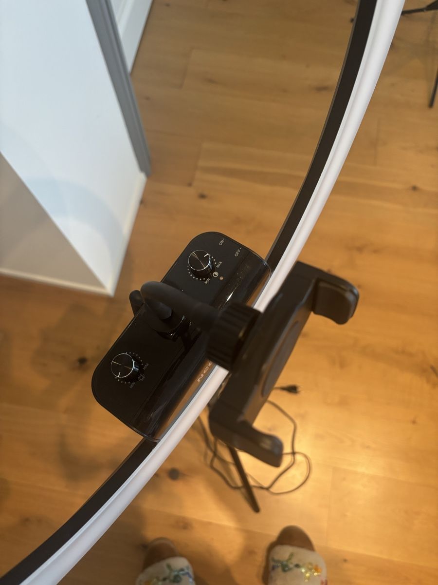 Altro in Decorazioni & Accessori: Neewer Ring Light with Stand - Excellent Condition!💡 – Nuovo (secondo la descrizione) da Zumikon venduto da Clatreu 2