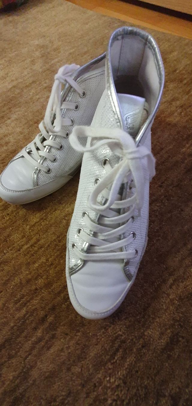 Scarpe da donna: Hogan Schuh Stiefeletten – Usato da Riedikon venduto da Winter21.