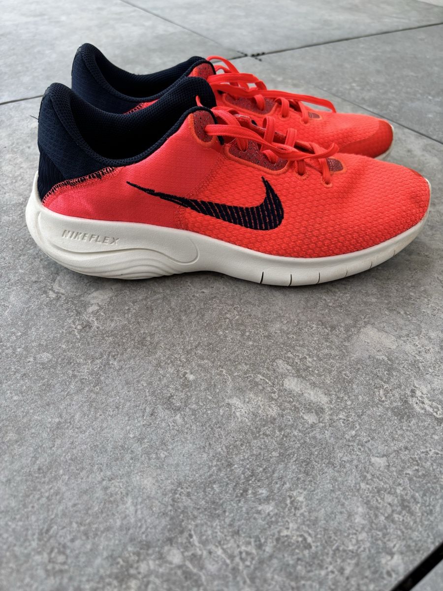 Nike Scarpe da uomo: Nike Flex Laufschuhe, Grösse 41, Orange – Usato da Gelterkinden venduto da BuyMe 1