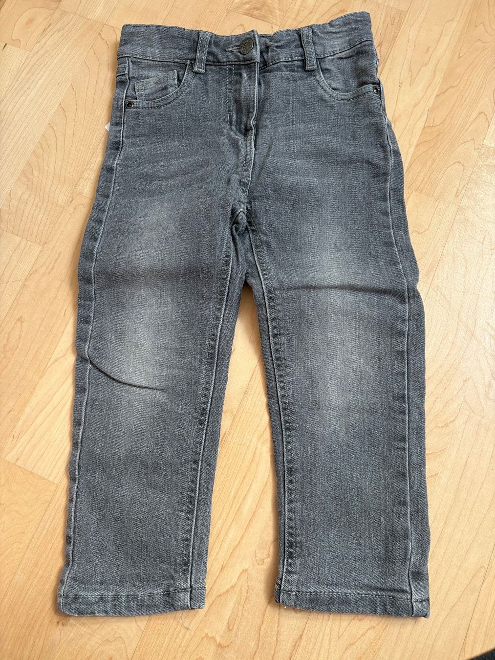 Hosen: Hosen Grösse 98 – Gebraucht aus Bonstetten von ver_5d57 6