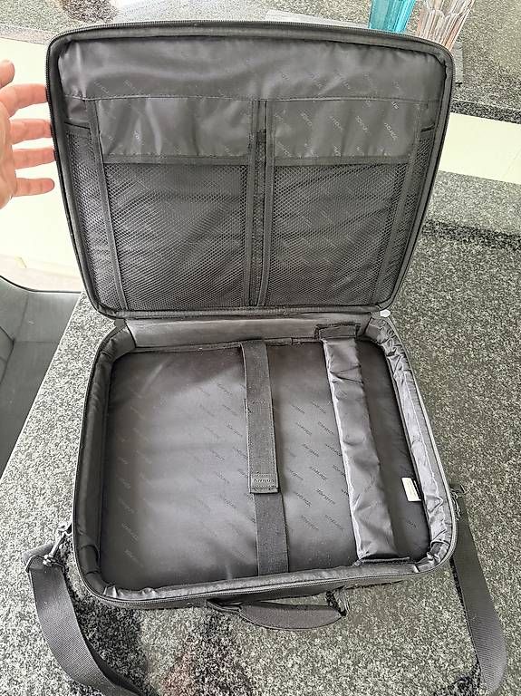 Sacs: grosse Laptoptasche Targus – D'occasion à Rain par LuzRaeder 3