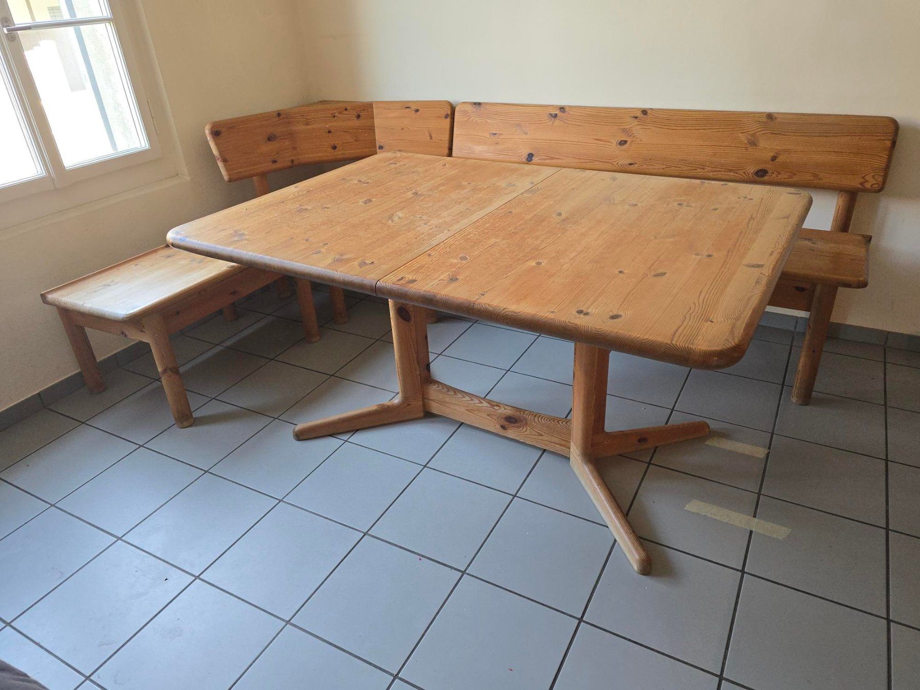 Tavoli: Ausziehtisch mit Eckbank – Usato da Tennwil venduto da Kasiopeia