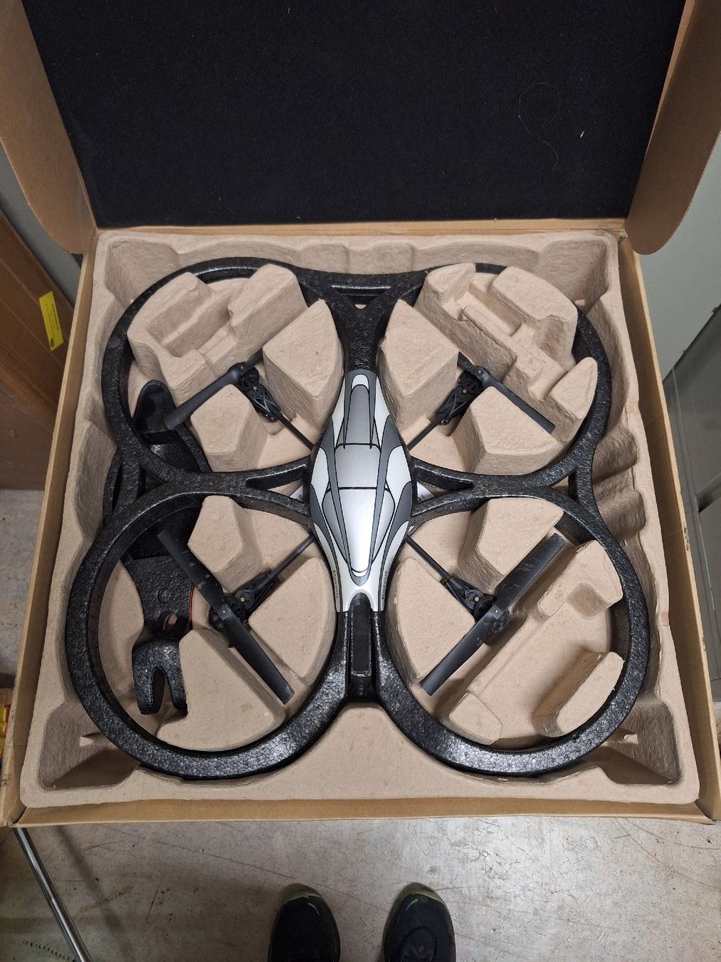 Parrot Modellismo RC: drone parrot ar. drone – Usato da Onex venduto da lucar97 1