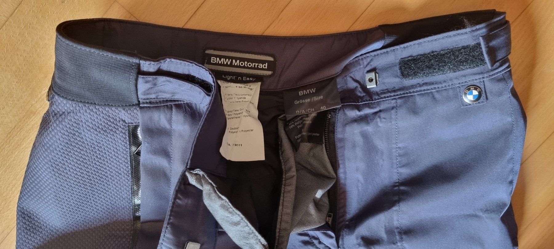 BMW Pantaloni: Elegante BMW Motorradhose "Light 'n Easy" - Größe 40 – Usato da Wetzikon ZH venduto da Lsm 2