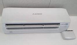 Klimaanlage- Split-Klimagerät, MITSUBISHI, Innen-/Aussenteil