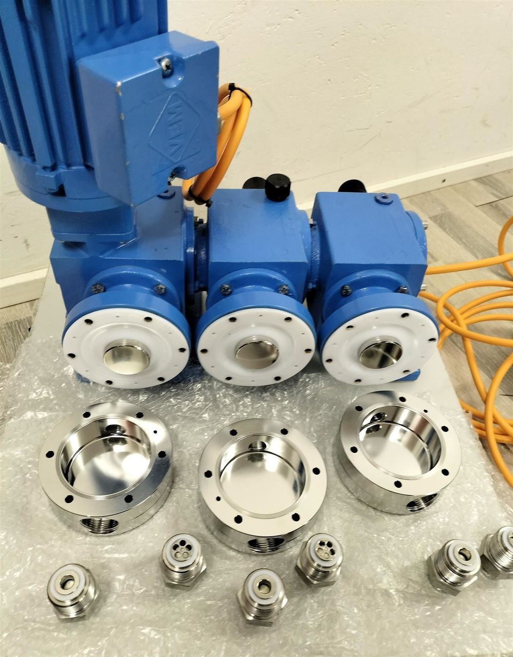 Accessori da laboratorio: Lewa Ecodos EEK 0090 S13 Diaphragm Metering Pump – Usato da Niederdorf venduto da LeptonAG_Labor 6