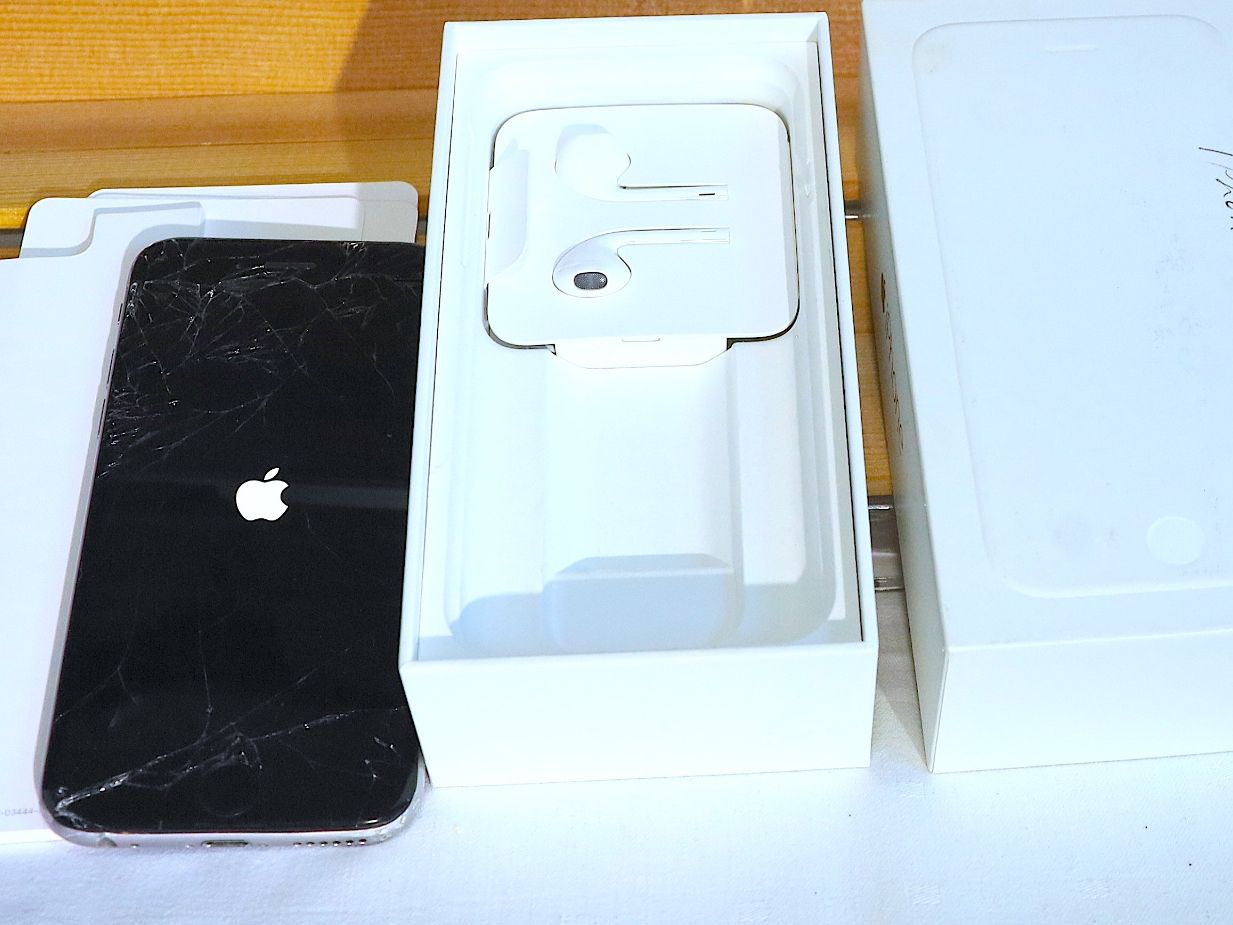 Apple Portables: iPhone 6  64 GB – D'occasion à Ipsach par Merlux 2