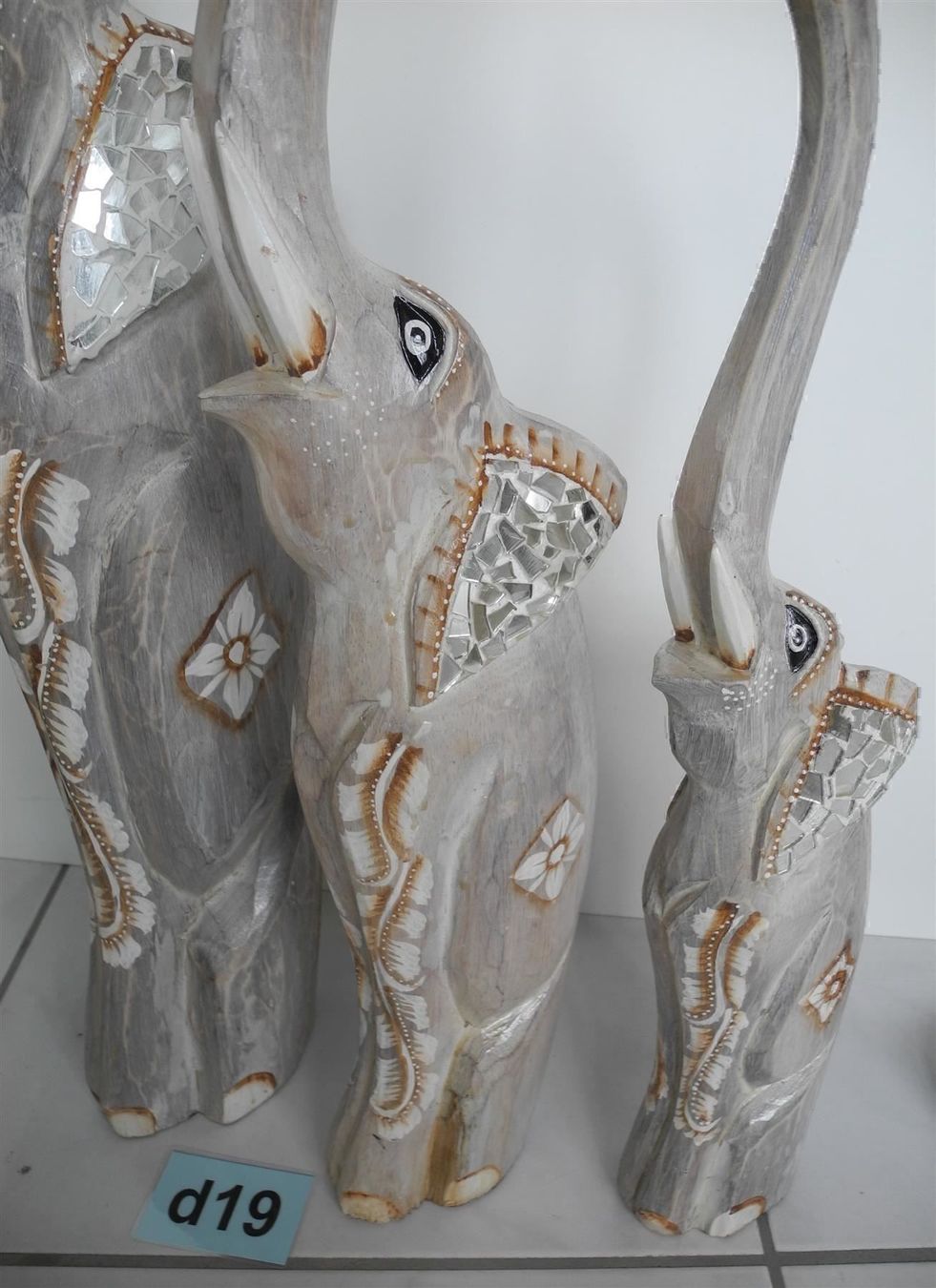 Statuette: 3-er Set Holzelefanten grau, Nr. d19 – Nuovo (secondo la descrizione) da Kottwil venduto da Crazyrolf 2