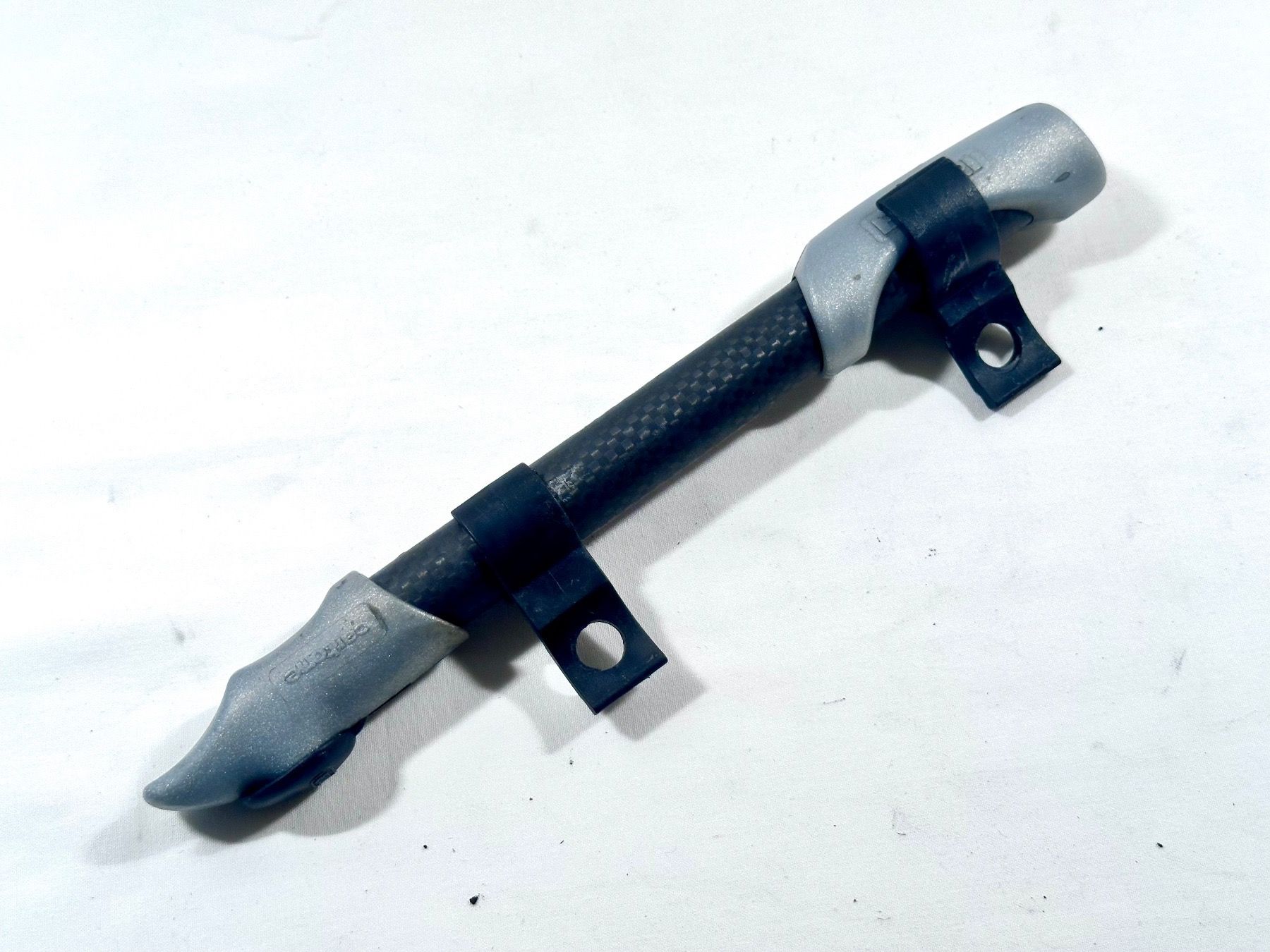 Pezzi di ricambio: CARBONE Flaschenhalter Pumpe 66g – Usato da Luzern venduto da bikeandbeltcom 1