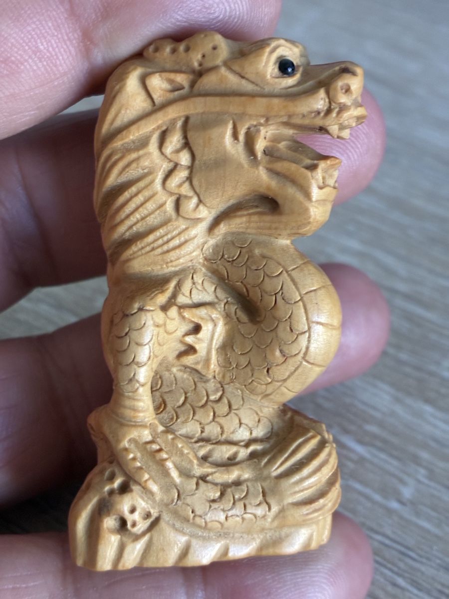 Statuette: Japon vintage netsuke objet traditionnel – Usato da St-Aubin-Sauges venduto da asianart