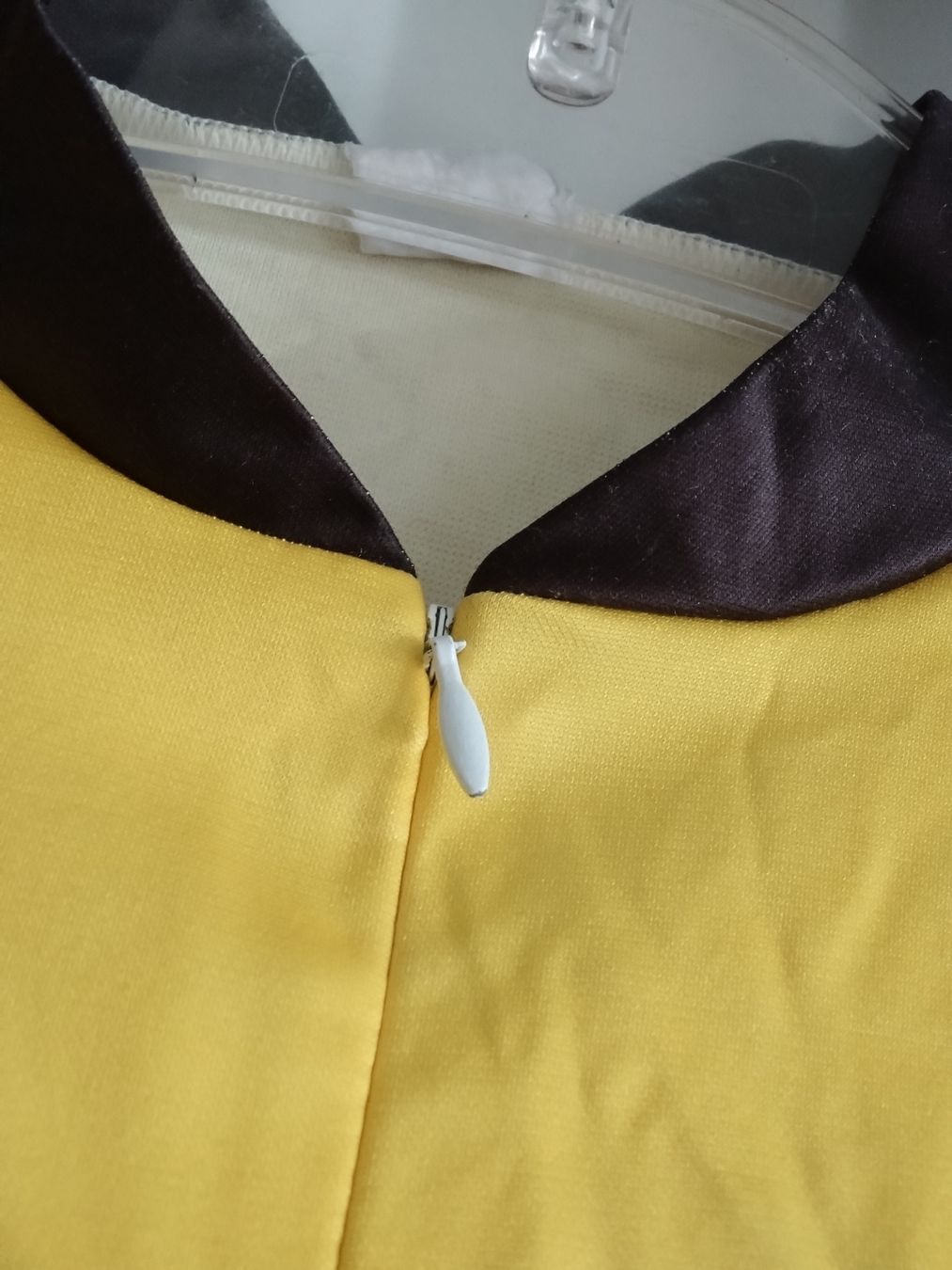 Leibchen & Hosen: Maillot de cyclisme De Rosa jaune, vintage – Gebraucht aus Farvagny-le-Grand von LaCaverne 3