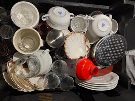 Gläser Teller Diverses