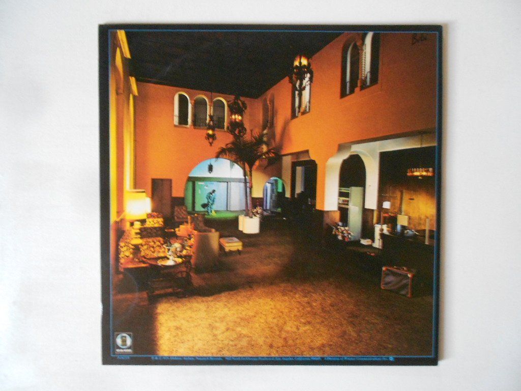 Dischi in vinile: EAGLES  -  HOTEL CALIFORNIA – Usato da Bex venduto da Giorgiob 1