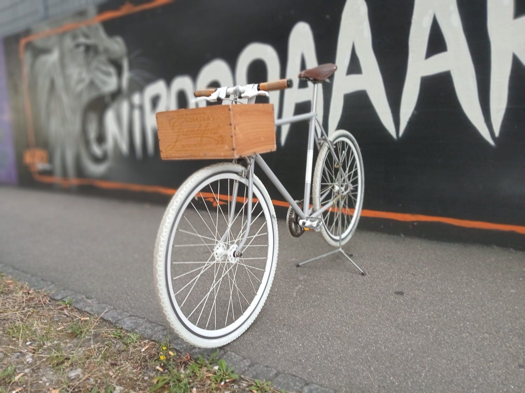 Fixie Inc. Biciclette: FIXIE grau, EINZELSTÜCK - 28 Zoll - HINGUCKER – Usato da Hagendorn venduto da zwilling8888 9