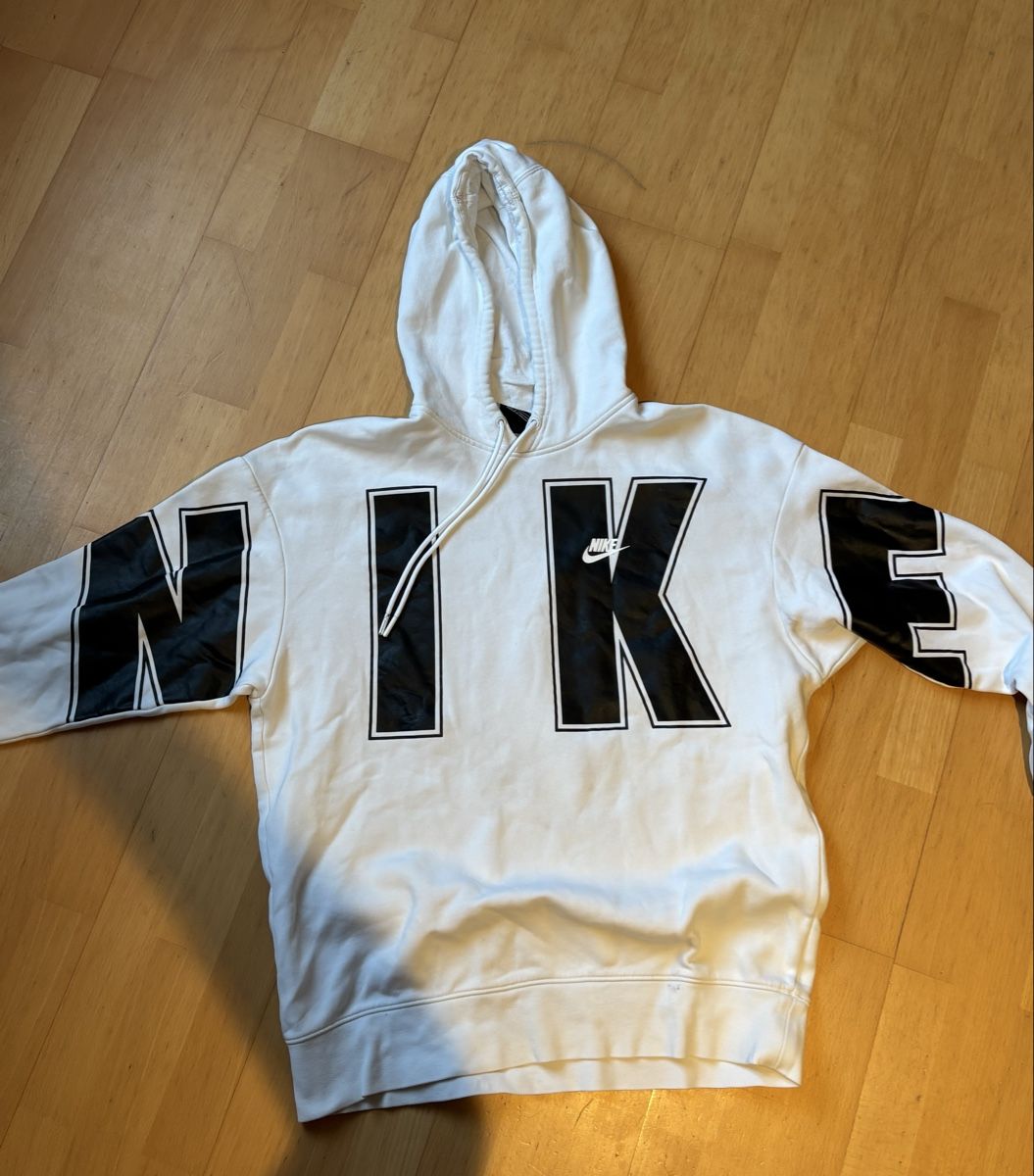 Nike Maglioni & Felpe: Nike Pullover Hoodie Weiss Schwarz Grösse M gebraucht  – Usato da Donzhausen venduto da nae_gjx7