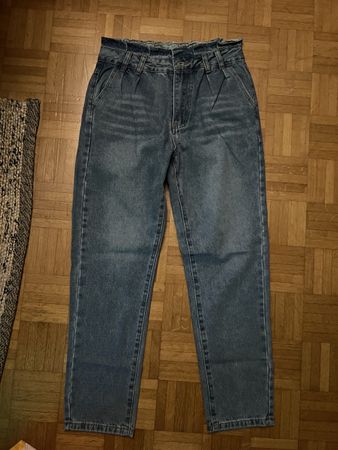Coole Highwaist Jeans, Grösse M, Top Zustand für den Frühlin