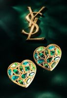 ✨ Yves Saint Laurent – Clips d’Oreilles Cœur VINTAGE
