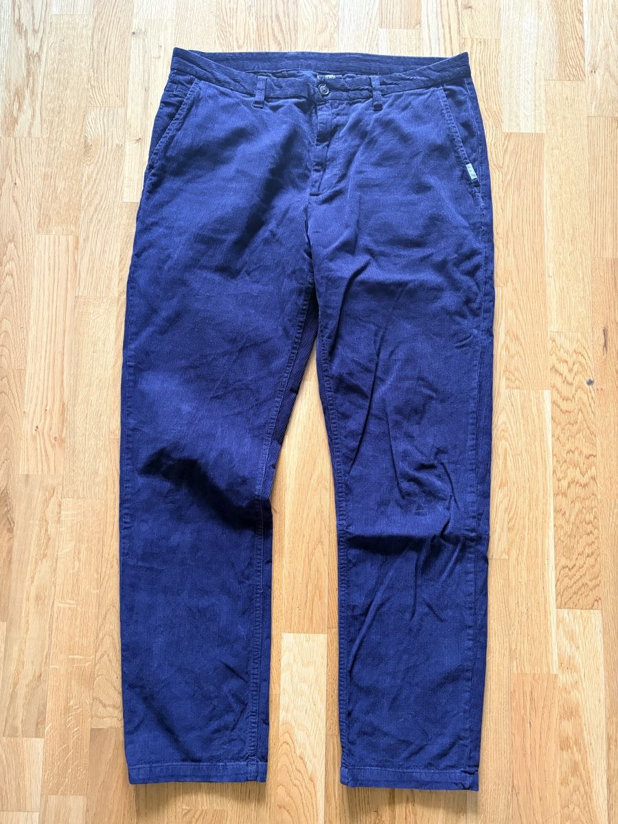 Element Pantaloni: Cordhose der Marke "Element" in Grösse 33 – Usato da Solothurn venduto da M_A_R_C_O_