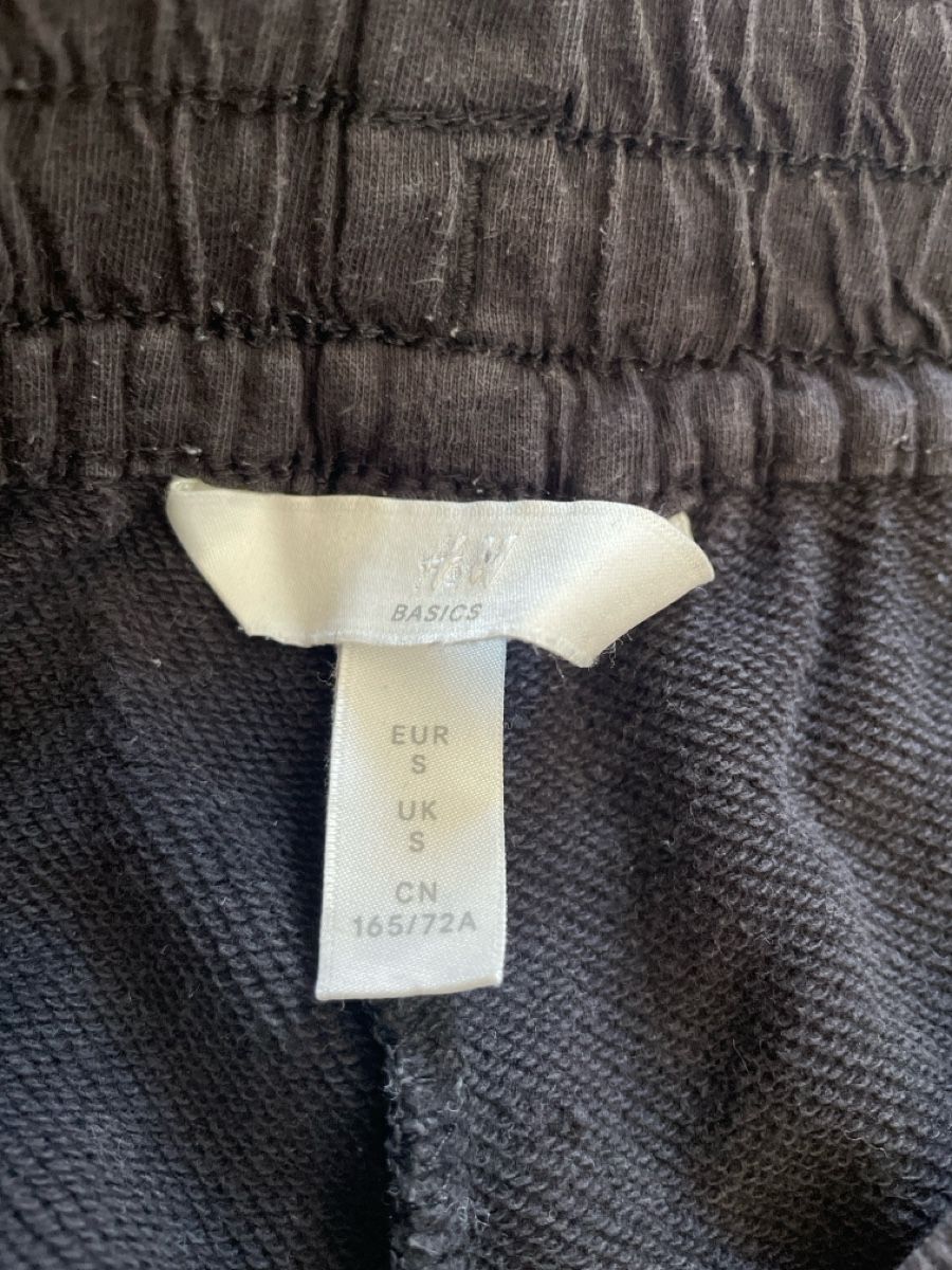 Pantaloni: Shorts – Usato da Winterthur venduto da lynn.n7 2