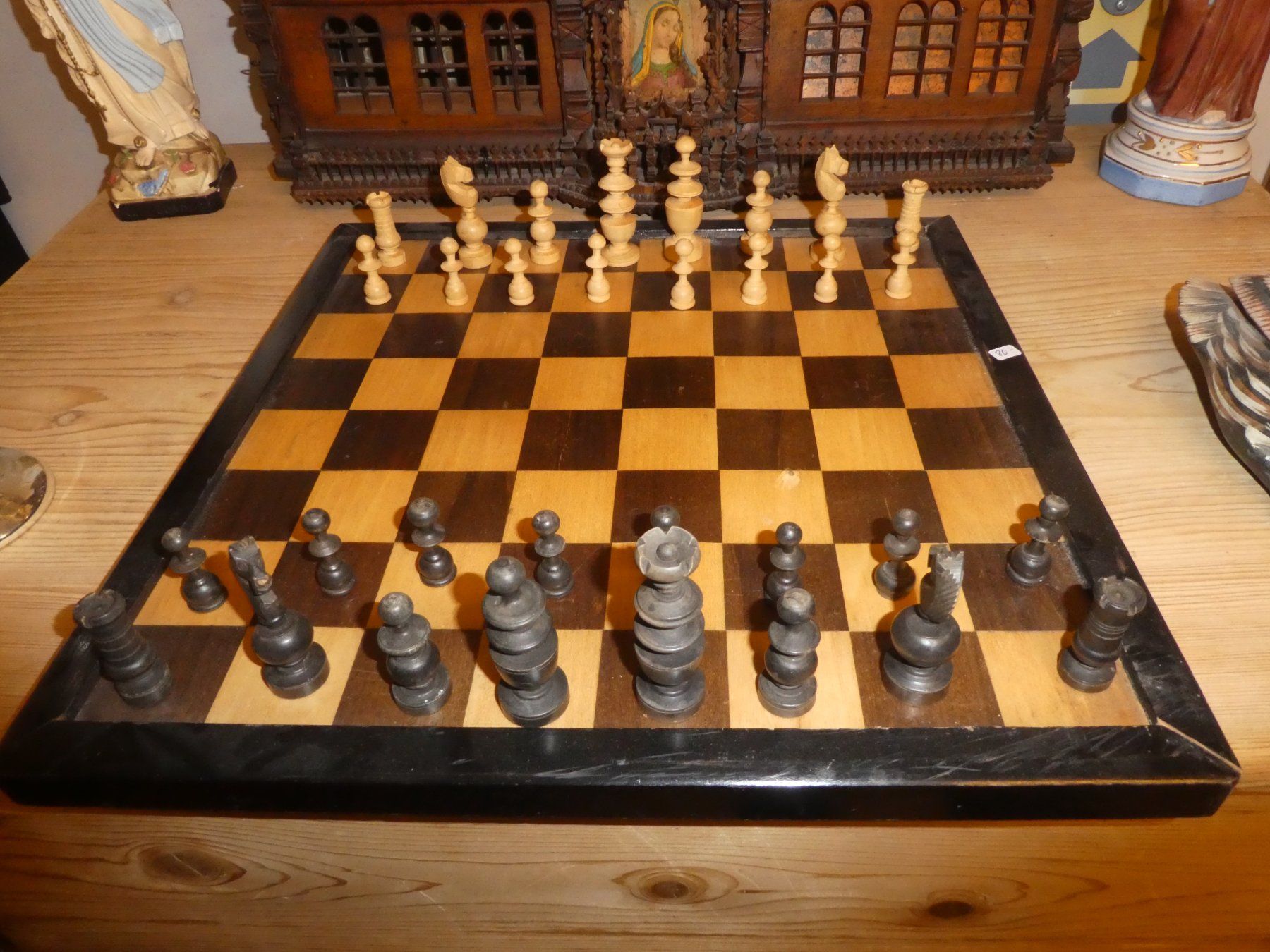Giochi: Schachbrett mit Holzfiguren, Winterabend-Beschäft... – Usato da Chur venduto da Diversico2010 1