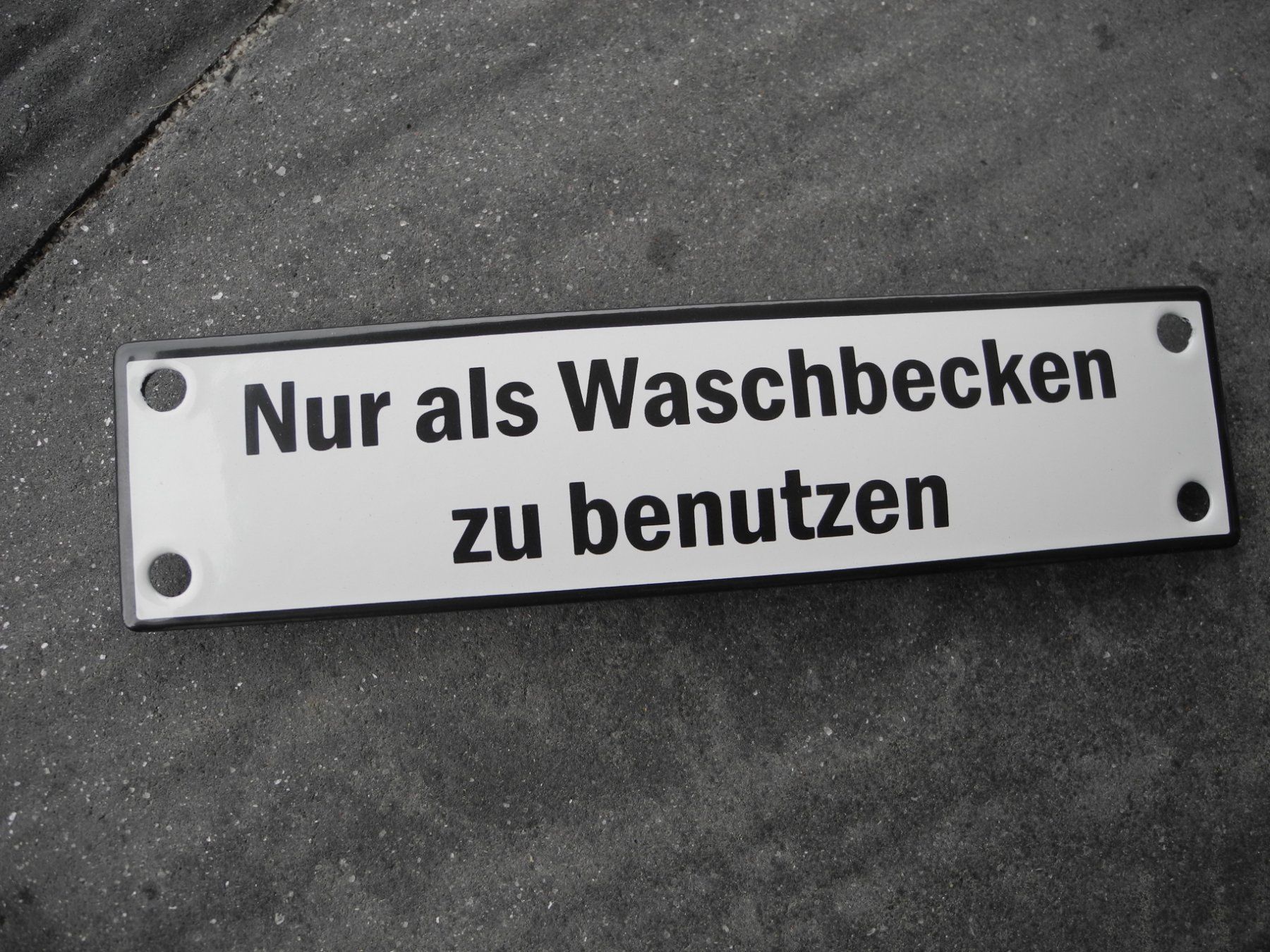 Insegne: Hinweis-Emailschild – Nuovo (secondo la descrizione) da Reinach AG venduto da Huckleberrysix